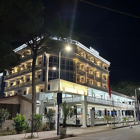 Ujvara Hotel غوليم المظهر الخارجي الصورة