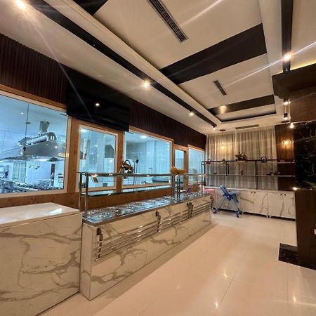 Ujvara Hotel غوليم المظهر الخارجي الصورة