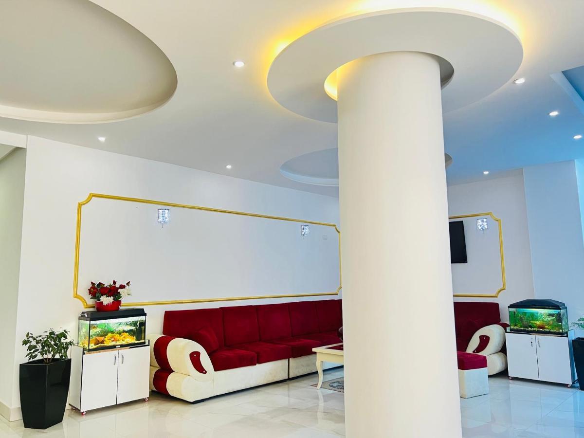 Ujvara Hotel غوليم المظهر الخارجي الصورة