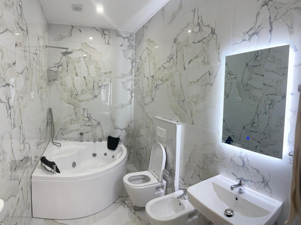 Ujvara Hotel غوليم المظهر الخارجي الصورة