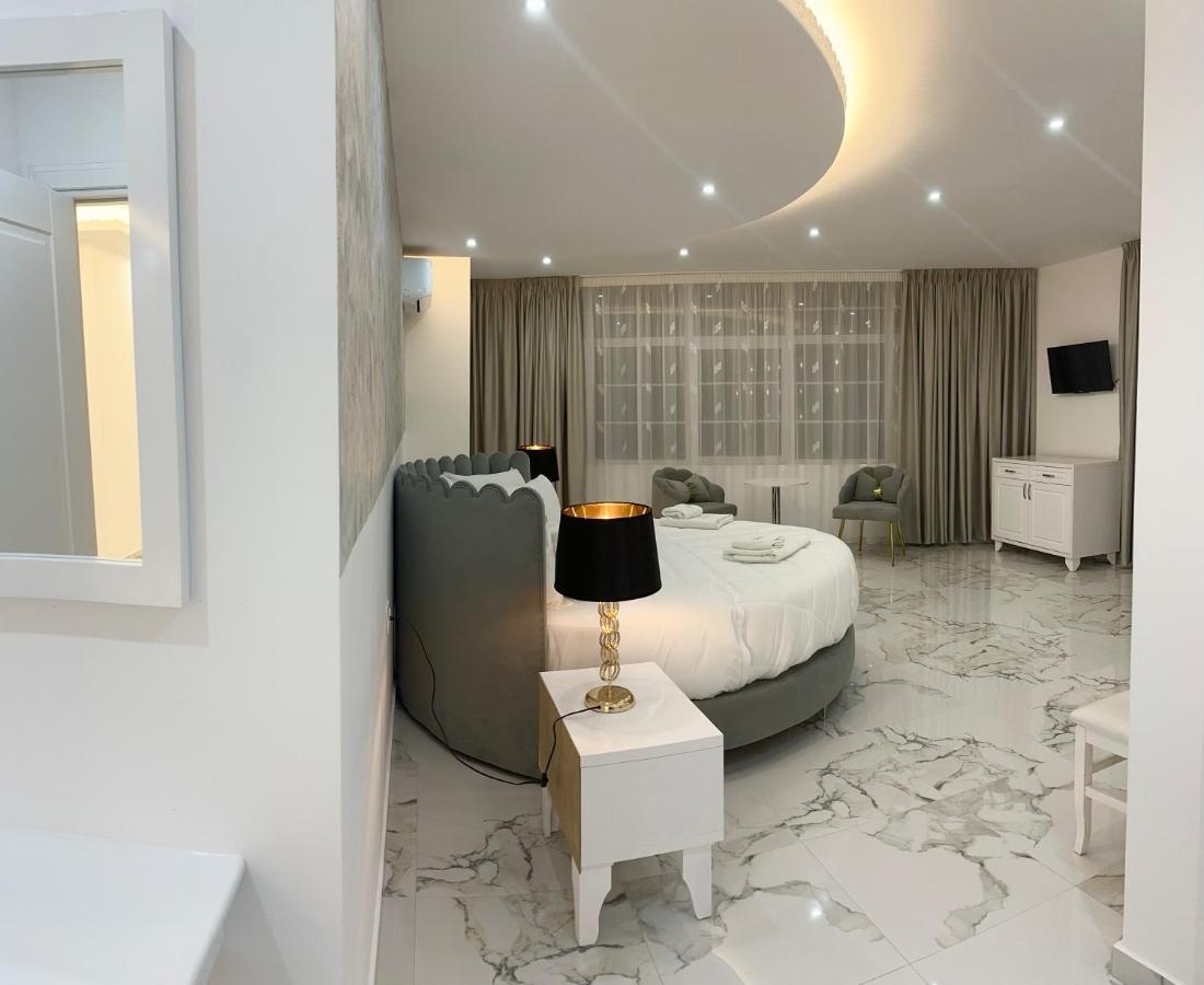 Ujvara Hotel غوليم المظهر الخارجي الصورة
