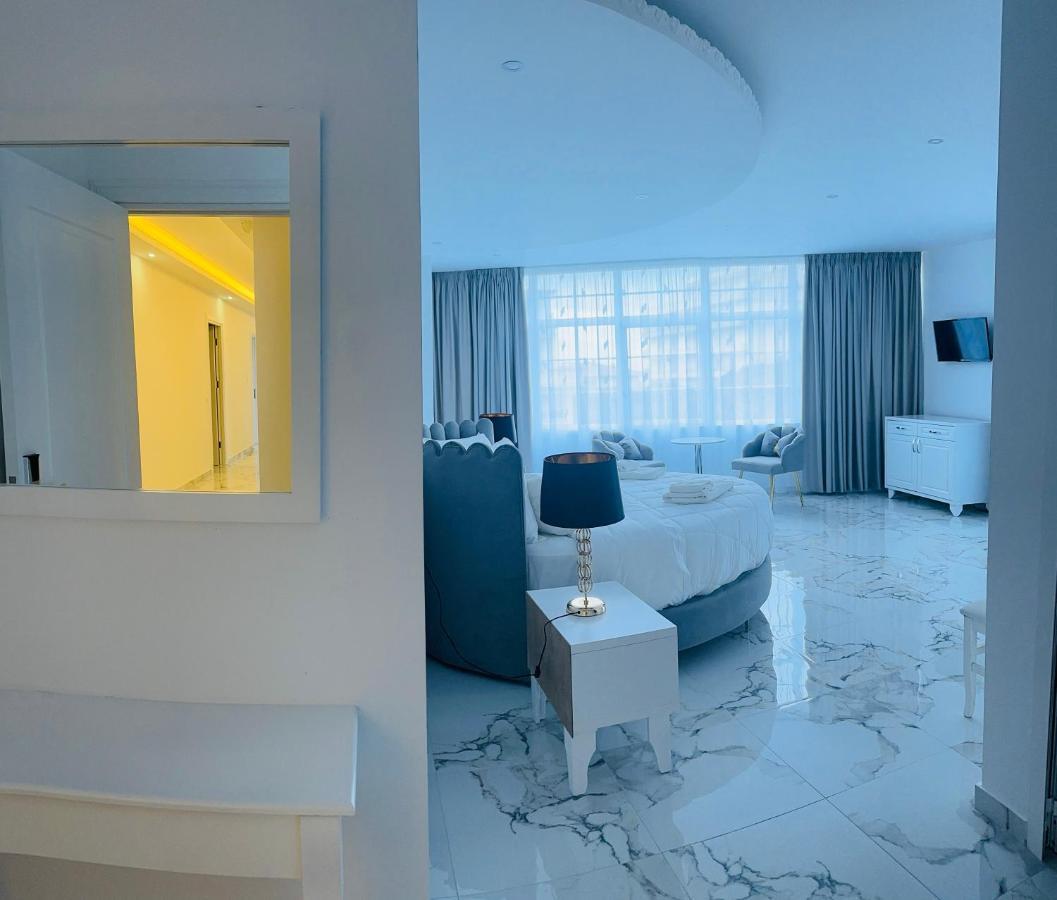 Ujvara Hotel غوليم المظهر الخارجي الصورة
