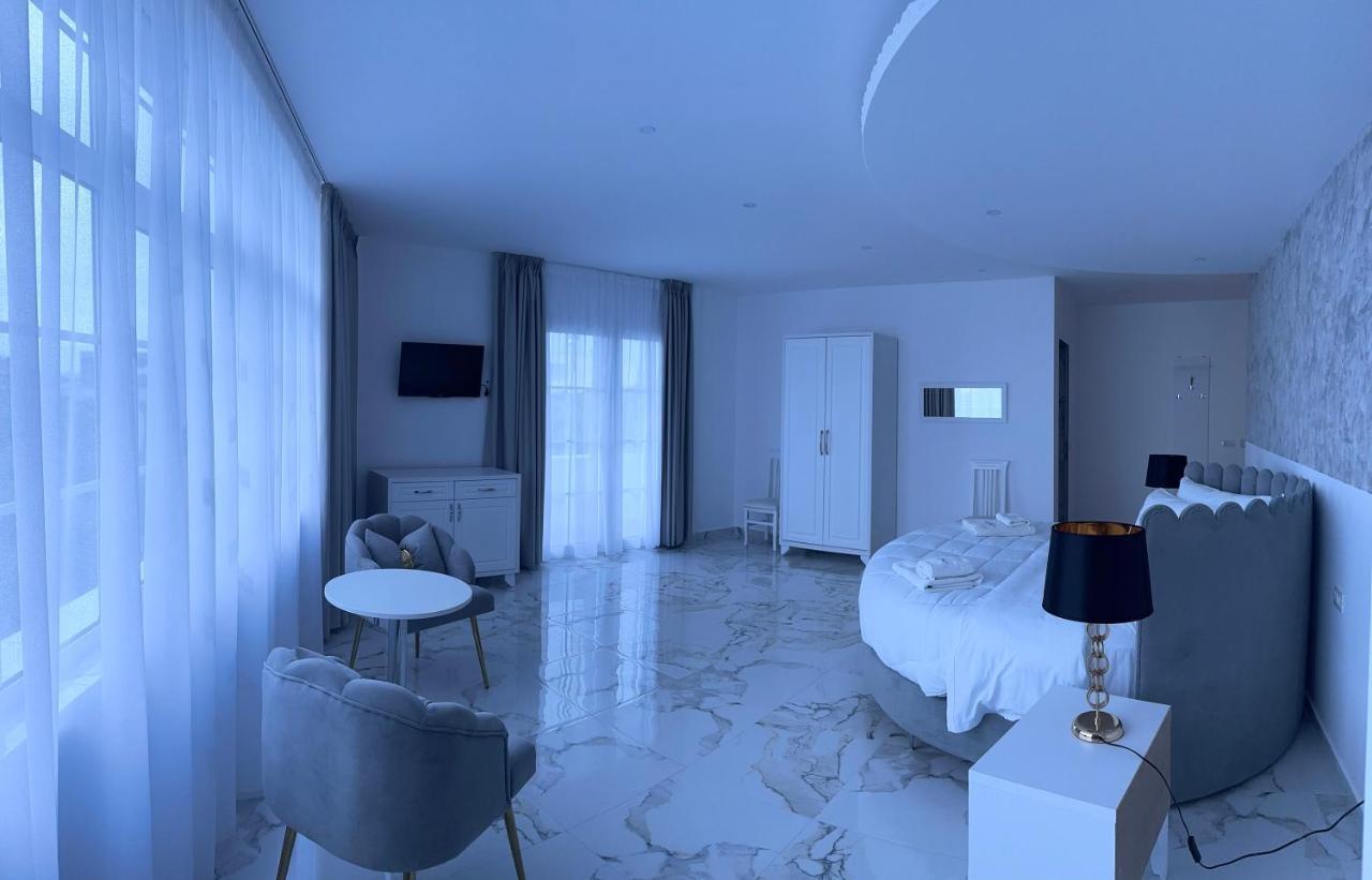 Ujvara Hotel غوليم المظهر الخارجي الصورة