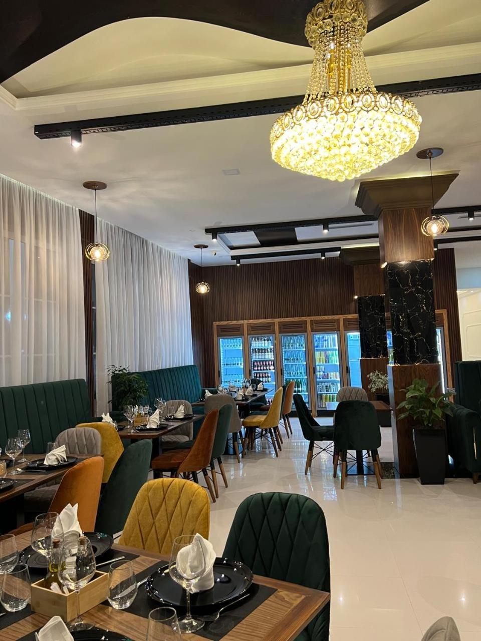 Ujvara Hotel غوليم المظهر الخارجي الصورة