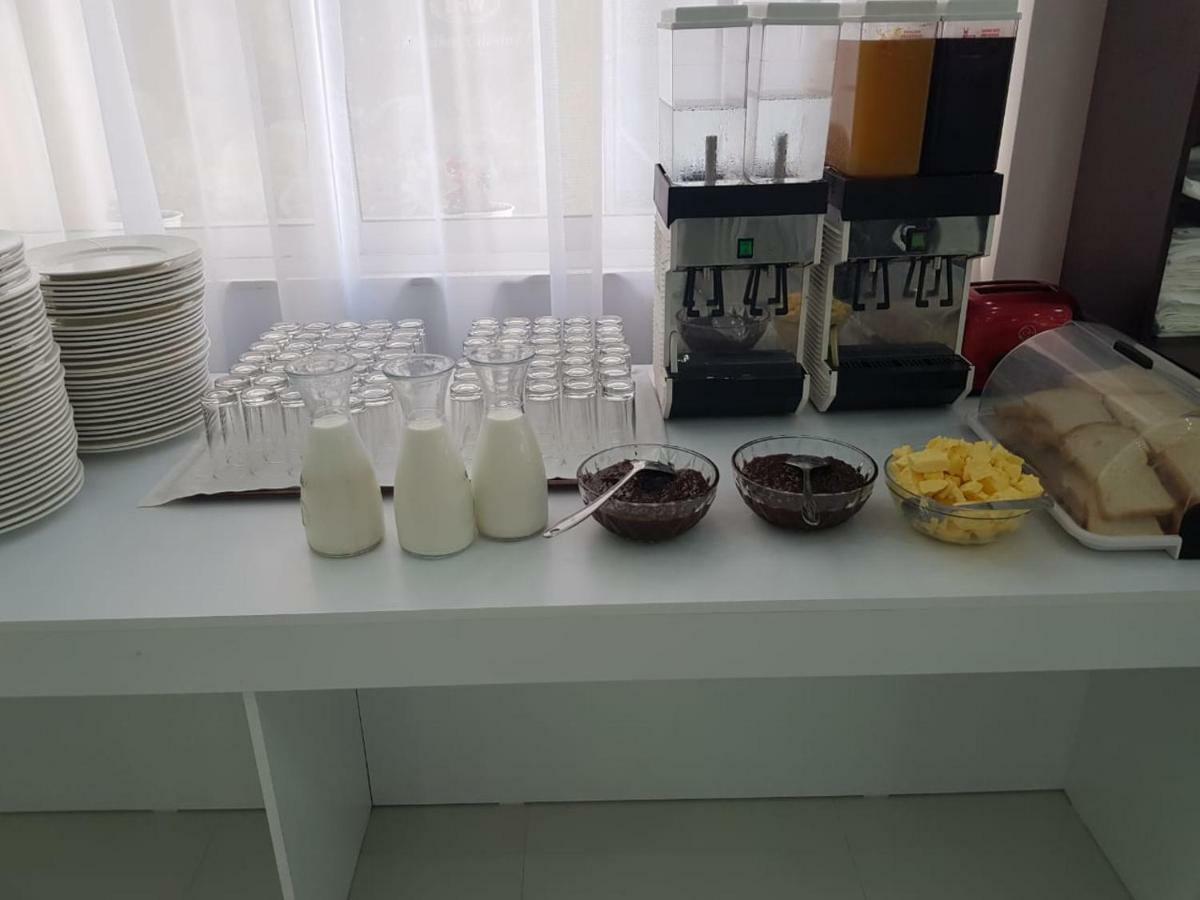 Ujvara Hotel غوليم المظهر الخارجي الصورة